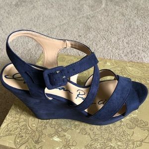 Women’s shoes